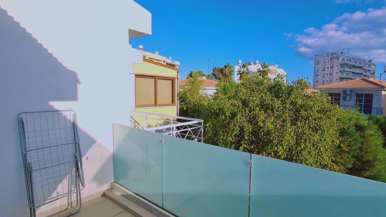 Stay Downtown Retreat Limassol Luaran gambar