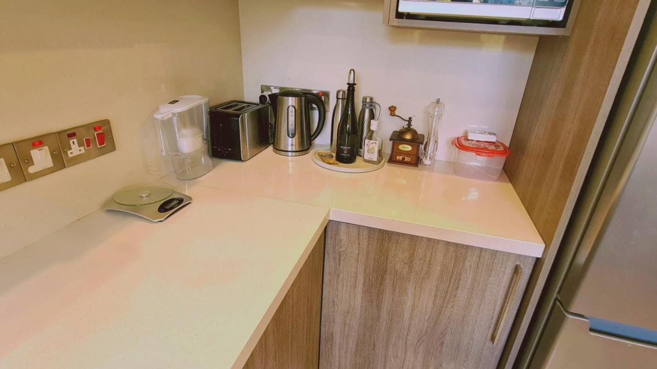 Stay Downtown Retreat Limassol Luaran gambar