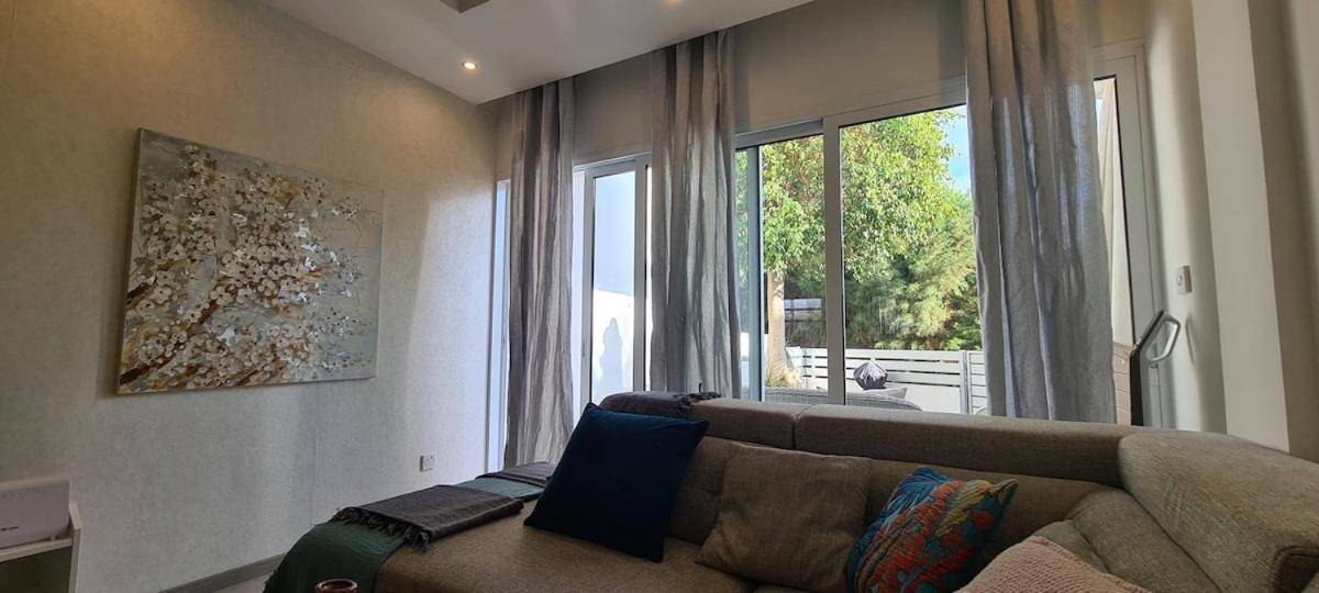 Stay Downtown Retreat Limassol Luaran gambar