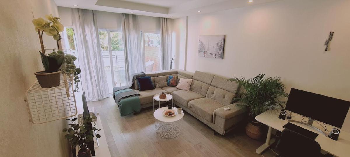 Stay Downtown Retreat Limassol Luaran gambar